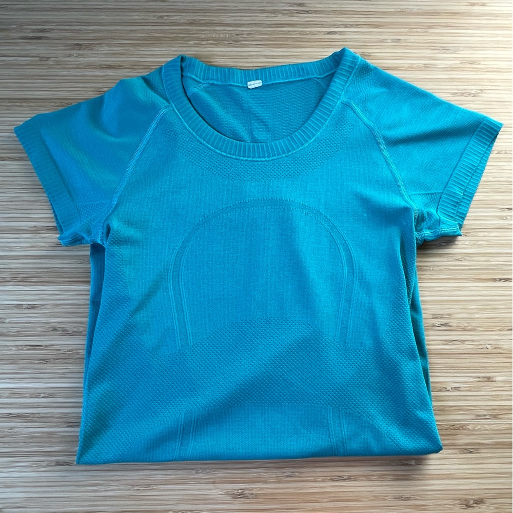 Lululemon swiftly tech shirt